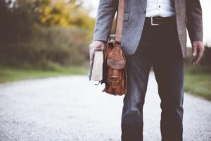 メンズ全身脱毛の相場はどれくらいが一般的ですか？